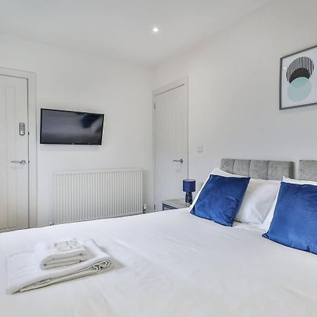 シェフィールド 3 Bed Refurbished, Modern House, Wifi, Patio Areaヴィラ エクステリア 写真