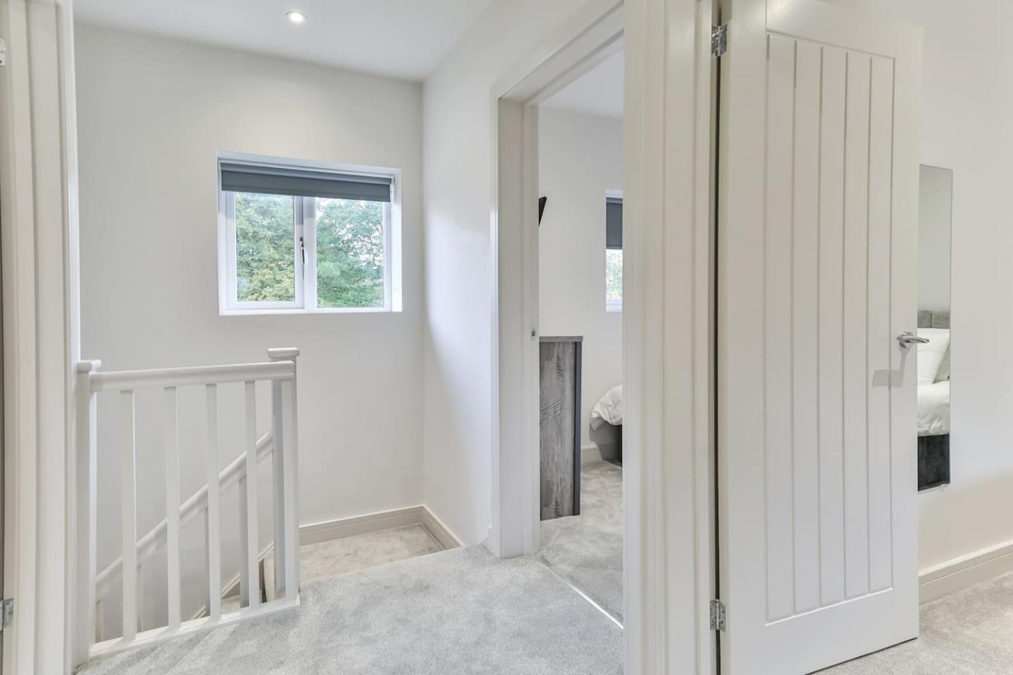 シェフィールド 3 Bed Refurbished, Modern House, Wifi, Patio Areaヴィラ エクステリア 写真