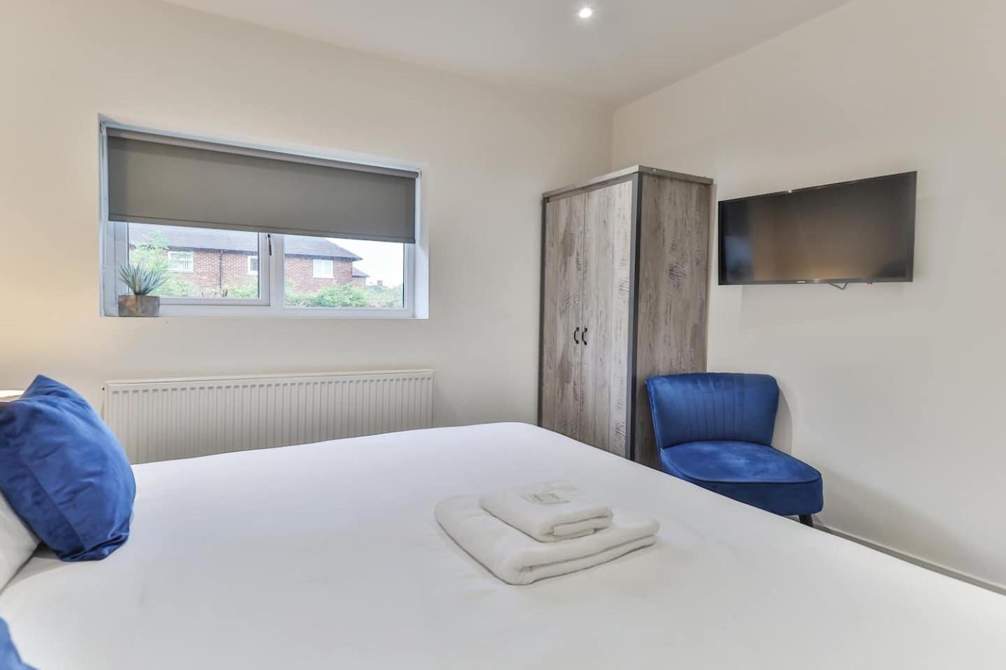 シェフィールド 3 Bed Refurbished, Modern House, Wifi, Patio Areaヴィラ エクステリア 写真