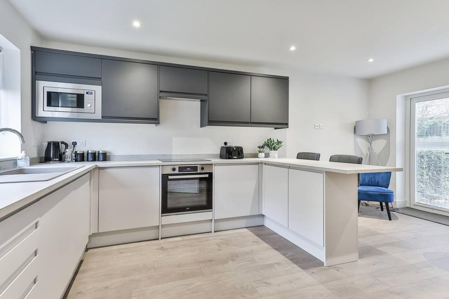 シェフィールド 3 Bed Refurbished, Modern House, Wifi, Patio Areaヴィラ エクステリア 写真