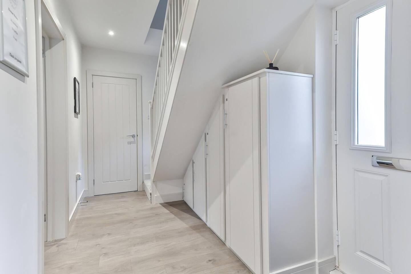 シェフィールド 3 Bed Refurbished, Modern House, Wifi, Patio Areaヴィラ エクステリア 写真